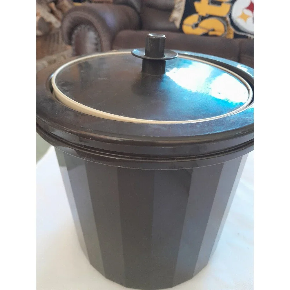 Tupperware ice bucket with tongs